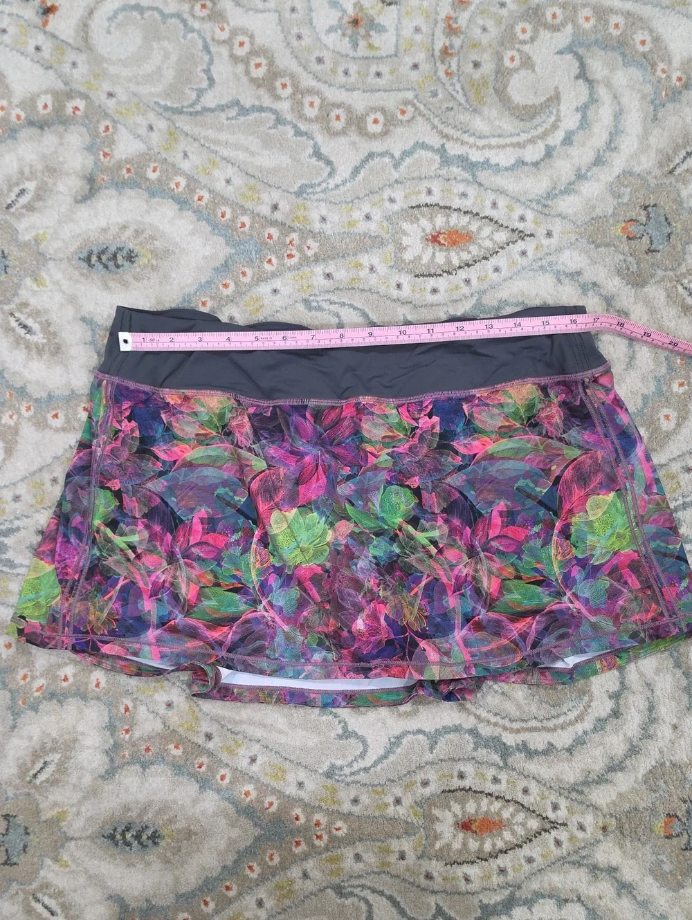 lululemon athletica size 14 Multicolor Floral Print Women’s Shorts Skirt